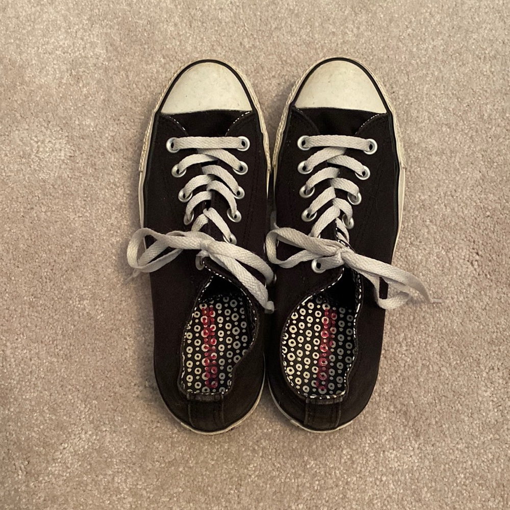 Black converse